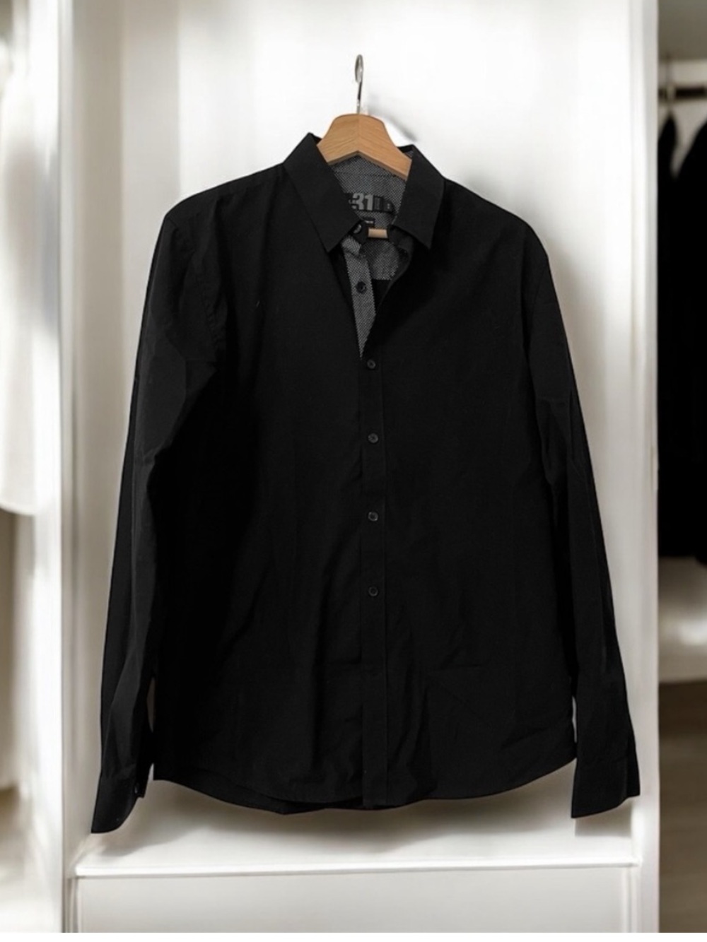 Simon’s Men's Black Button-Down Shirt - Classic Dress Shirt Medium - Picture 2 of 7